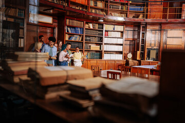 Students walking into library.