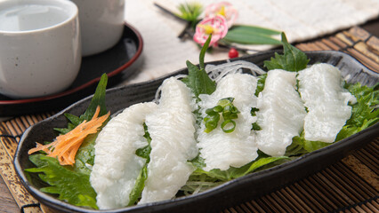 お刺身と日本酒｜カレイのえんがわ・Flatfish fin