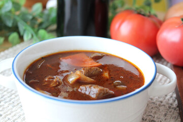 赤ワインのビーフシチュー