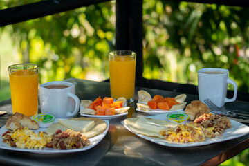 Fotografia de alimentos, desayuno al aire libre