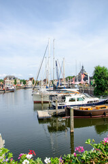Fototapeta na wymiar Segelboote in den Niederlanden