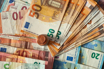 Euro- Banknoten und Münzen, Deutschland