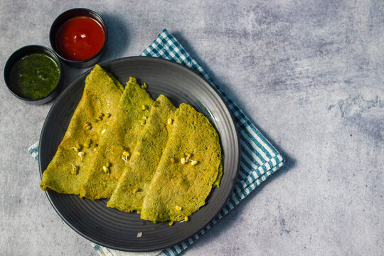 Indian food "Moong Dal Chilla" is ready to eat. 