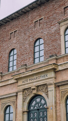 Fototapeta na wymiar facade of an museum in munich - alte Pinakothek