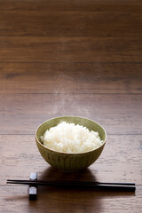 ご飯、日本の主食、炊き立ての白米
