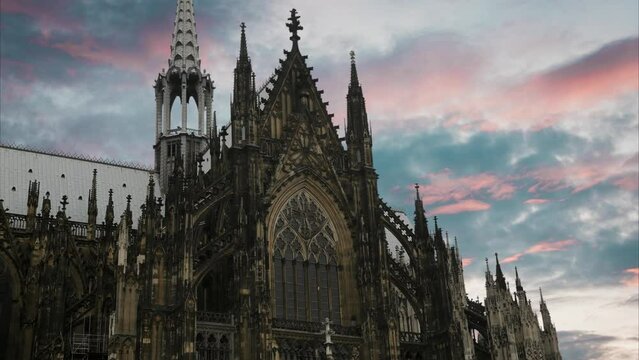 Video, Cologne Cathedral at sunset, Germany