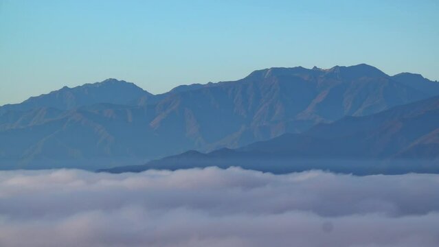 長野県 高ボッチ高原から眺める乗鞍岳と雲海
