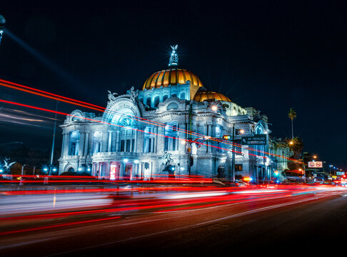 Palacio de bellas artes, larga exposici&oacute;n en la CDMX