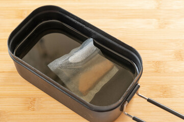 黒メスティンでとる出汁