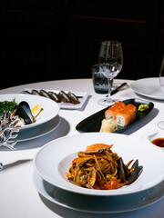 served table in restaurant