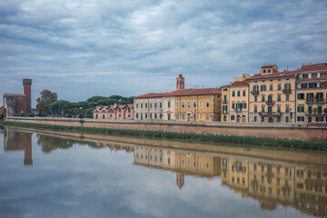Fototapeta na wymiar Florença, rio