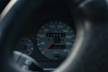 A speedometer and temperature sensor, "Felicia"