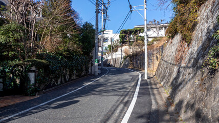 坂道がある住宅街