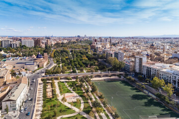 Fototapeta na wymiar Aerial view of Valencia old city with Jardín del Turia, Turia Park, Spain