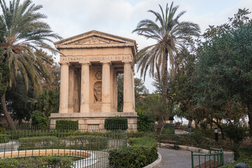 Fototapeta na wymiar Monument in the upper barrakka gardens of valletta