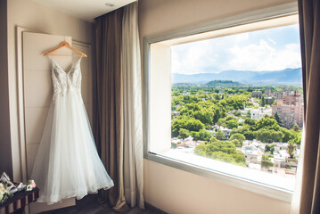 Fototapeta na wymiar wedding dress and panoramic view
