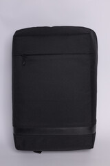 Black color trveling bag front view image
