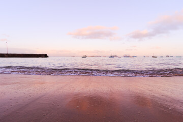 Obraz premium beautiful reddish view of beach of 