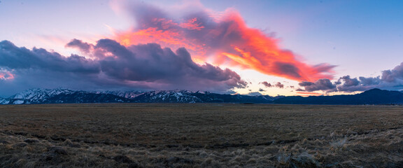 Sunset over Sierra Nevada Mountains, California