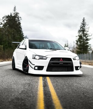 Seattle, WA, USA
January 15, 2023
White Mitsubishi EVO