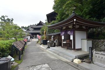 Fototapeta premium 長谷寺 日限地蔵尊 奈良県桜井市初瀬