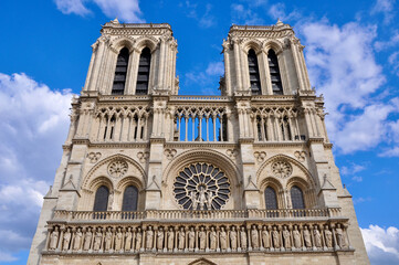 Fototapeta na wymiar View of Notre Dame Cathedral