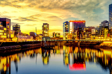 Obraz premium Medienhafen, Düsseldorf, Deutschland 