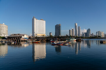 Obraz premium fish market and Skyline in Panama City