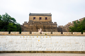 Great Wall in China，The Great Wall and the beautiful clouds in the morning