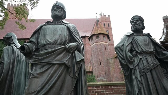malbork castle statues in poland