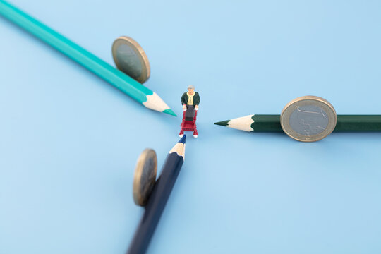 The source of pension for creative elderly