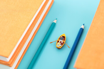 Miniature creative driving boat education direction forward