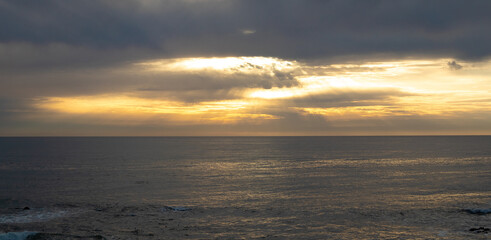 Fototapeta premium Sunset over the ocean