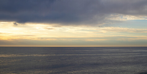 Obraz premium Sunset with a blue horizon
