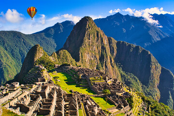 インカ帝国の空中都市・マチュピチュ遺跡の絶景 - obrazy, fototapety, plakaty