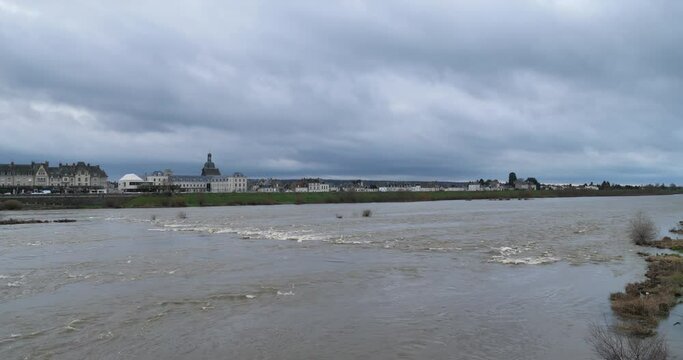 Cityscape,Nature,Sky,Blois,City,Day,Europe,Loire River,No People,River,Tourism,Town,Travel,Water,Winter,scenic,clouds,centre val de loire,cloudy,cloudy day,cloudy sky,day light,destination,europe trav