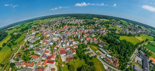 Ausblick auf Fischach in der schwäbischen Stauden-Region 