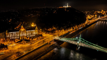 Fototapeta premium city by night