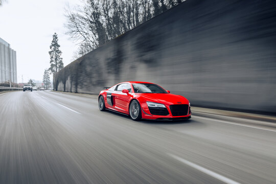 Seattle, WA, USA
Feb 2, 2023
Red Audi R8