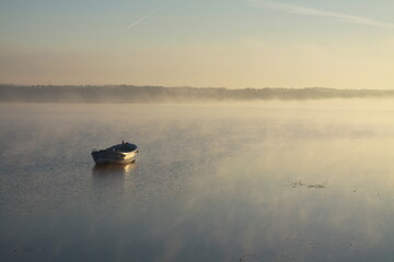 Naklejka premium fog on the lake