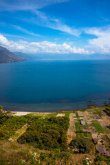 Lago de Atitlán desde el Mirador de San Juan La Laguna