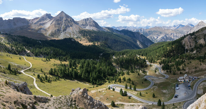 Refuge Napol&eacute;on depuis le col d'Izoard