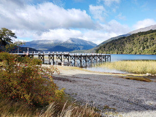 Muelle en un paraíso