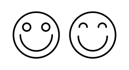 Fototapeta premium smile icon vector illustration. smile emoticon icon. feedback sign and symbol