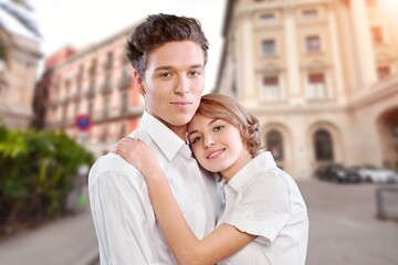 Fototapeta premium Happy couple do photo, traveling vacation concept