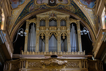 Obraz premium The organ loft of the Collegiate Parish Church of St Paul's Shipwreck - Valletta, Malta