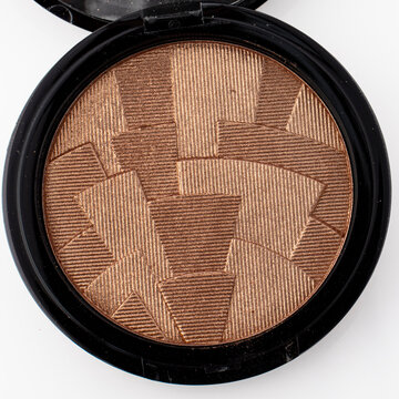 maquillaje par realzar la belleza femenina