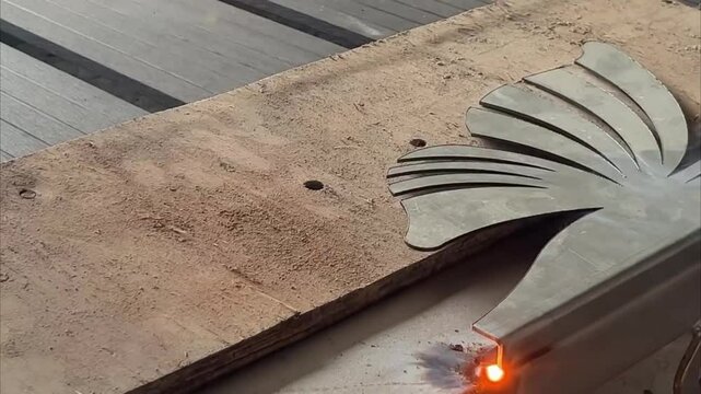 welding the steel gate