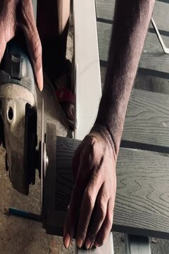 Wood Cutting using blade machine