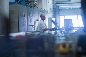 Male engineer working in industry, Hanover, Lower Saxony, Germany